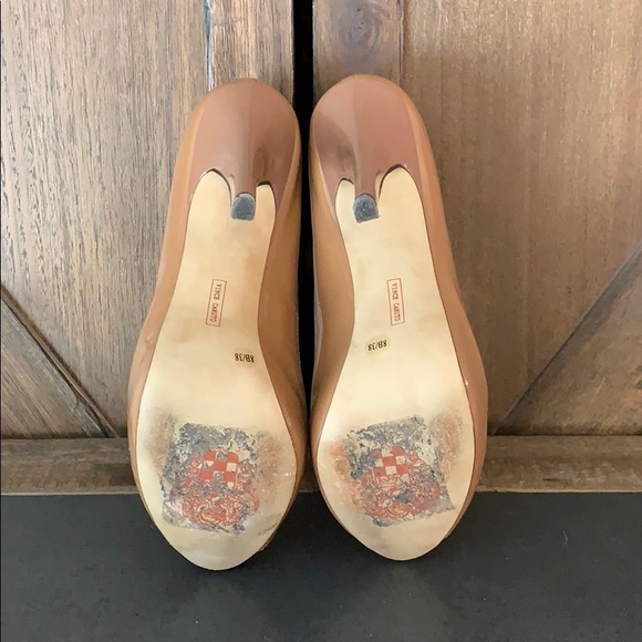 Vince Camuto peep toe heels - Picture 6 of 6